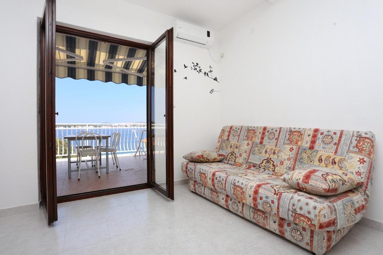 Family Friendly Seaside Apartments Razanj, Rogoznica - 10373 Rogoznica (Sibenik-Knin) Exterior foto