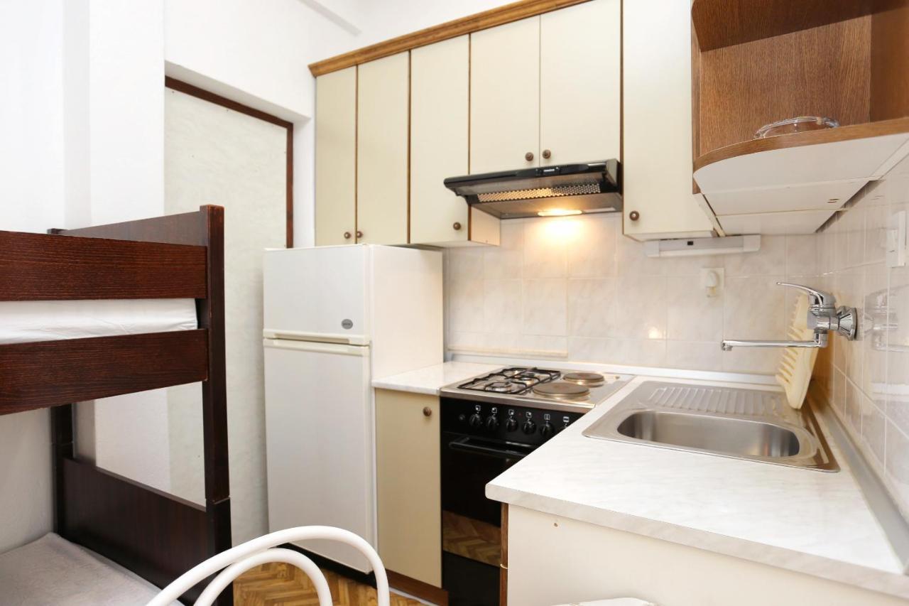Family Friendly Seaside Apartments Razanj, Rogoznica - 10373 Rogoznica (Sibenik-Knin) Exterior foto