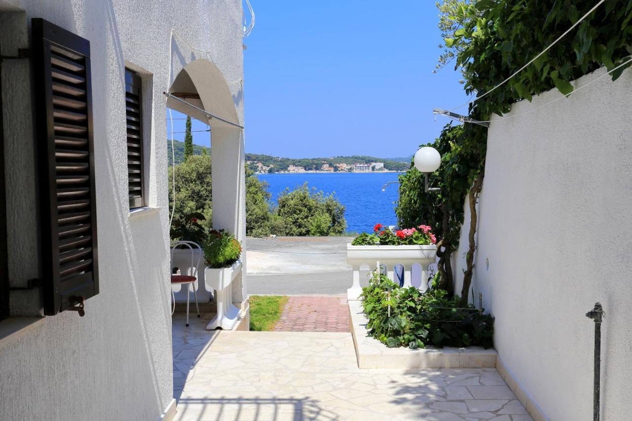 Family Friendly Seaside Apartments Razanj, Rogoznica - 10373 Rogoznica (Sibenik-Knin) Exterior foto