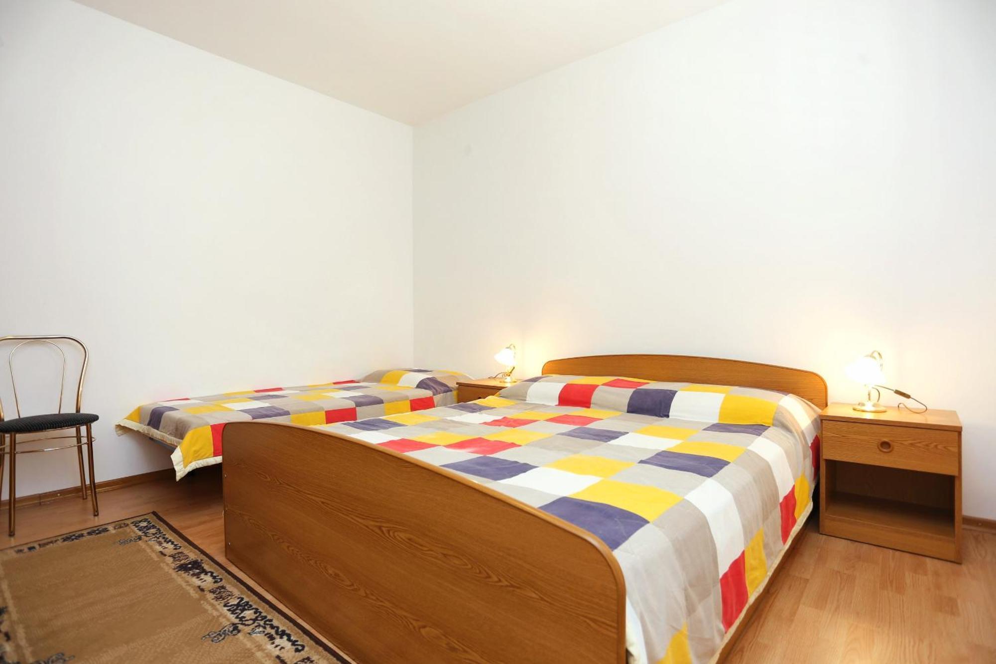 Family Friendly Seaside Apartments Razanj, Rogoznica - 10373 Rogoznica (Sibenik-Knin) Quarto foto