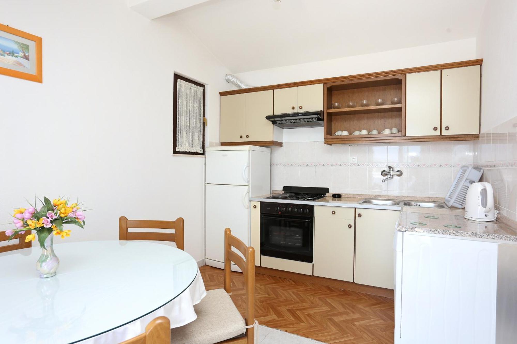 Family Friendly Seaside Apartments Razanj, Rogoznica - 10373 Rogoznica (Sibenik-Knin) Quarto foto